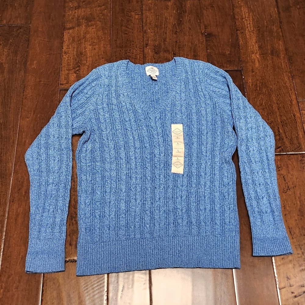 ⬇️NWT St John's Bay Cable Knit Long Sleeve Sweater